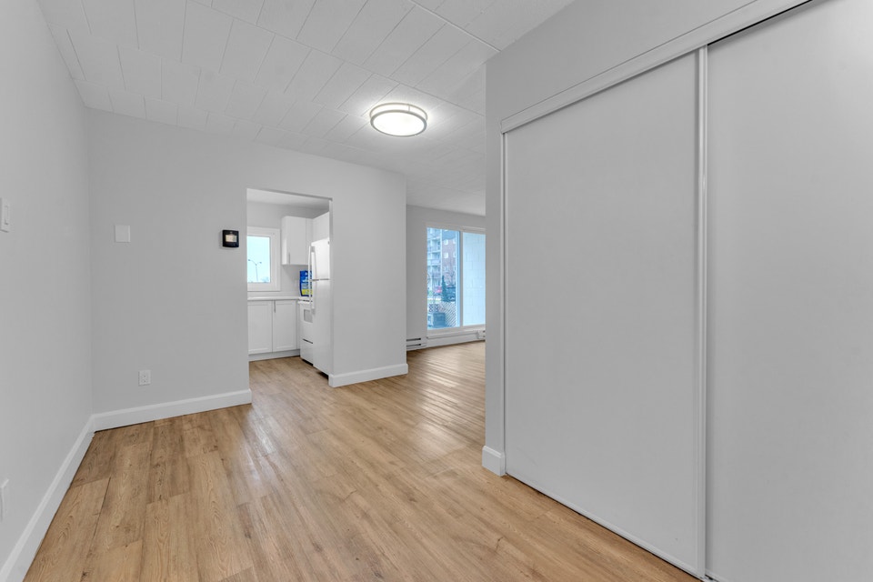 Village Towers Apartments - 2 Bedroom Apartment for Rent - Kings 4