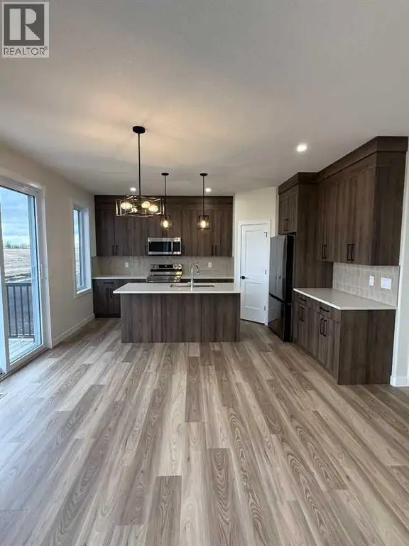 71 Vincent Crescent Olds, Alberta in Houses for Sale in Calgary - Image 8