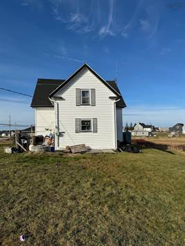 13 School Street in Houses for Sale in Yarmouth - Image 4