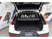 2021 Volvo XC40 T5 Inscription 2.0L I4 AWD 8-Speed Automatic EXTERIOR - CRYSTAL WHITE METALLIC INTER... (image 9)