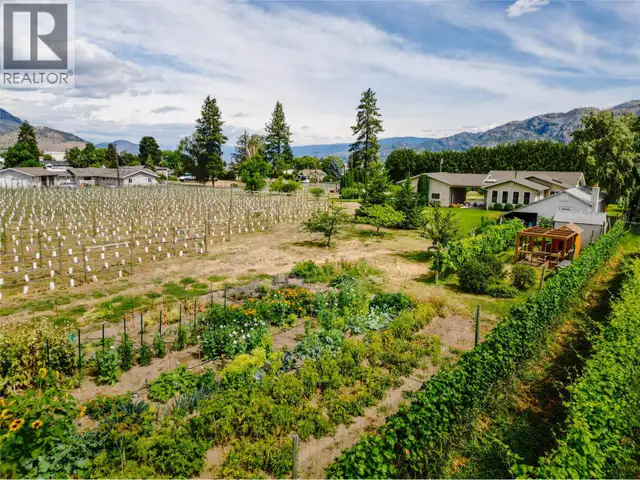 232 Linden Avenue Kaleden, British Columbia in Land for Sale in Penticton - Image 5