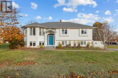 Sitting on a corner lot minutes from all of the amenities Charlottetown has to offer this 3 bedroom,...