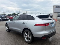 The 2018 Jaguar F-PACE 25t AWD Premium is a remarkable SUV that perfectly balances luxury and perfor... (image 3)