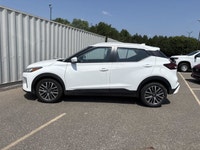 // ACCIDENT FREE!! // Meet the 2025 Nissan Kicks Play SV FWD, a smart used SUV offered by Haldimand... (image 1)