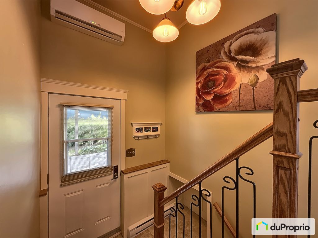 $379,000 - Bungalow for sale in St-Germain-De-Grantham — photo 2