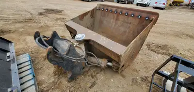 66" WRIST AND TWIST BUCKET with serial number W000016441. Fits in a 250 Series. .