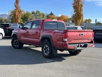 No Accidents - Keyless Ignition - Multi Terrain Select - Crawl Control - Power Rear Window Built to... (image 2)