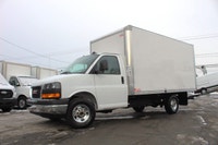2025 GMC Savana CAMION NEUF / DÉMO / 6.6 LITRES / 242 KM / 2025 GMC SAVANA 3500 CUBE 14 PIEDS ROUE S... (image 3)