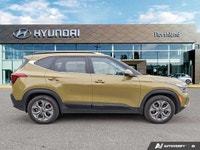 Embrace the thrill of the open road with this 2024 Kia Seltos EX, a vibrant green SUV boasting a rem... (image 5)