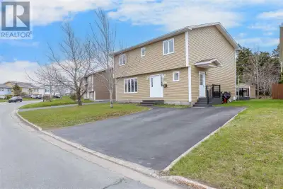If you've been looking for a Mount Pearl home where the hard work is already done, this is the one....