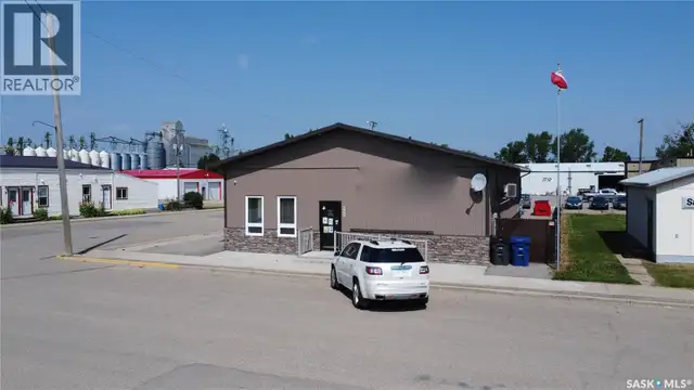 200 Main STREET Avonlea, Saskatchewan in Commercial & Office Space for Sale in Moose Jaw - Image 8