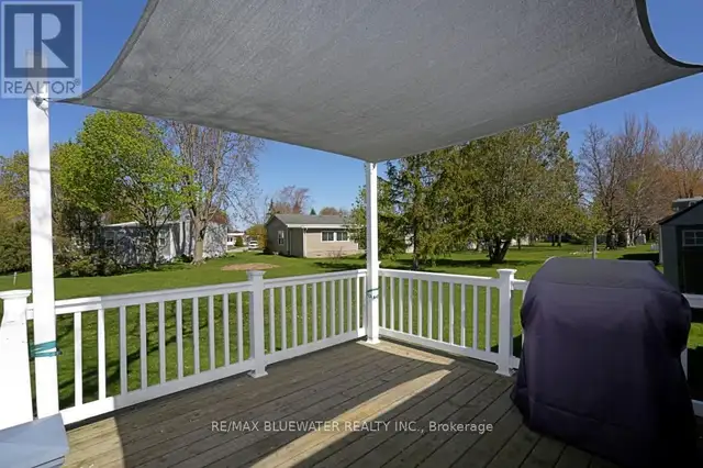 314 WYLDWOOD LANE S South Huron (Stephen), Ontario in Houses for Sale in Grand Bend - Image 5