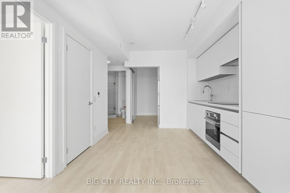 2201 - 25 FREDERICK TODD WAY Toronto (Thorncliffe Park), Ontario 5
