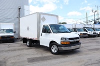 2019 Chevrolet Express 2019 CHEVROLET EXPRESS 3500 CUBE 12 PIEDS ROUE SIMPLE / 6.0 LITRES 1 SEUL PRO... (image 2)