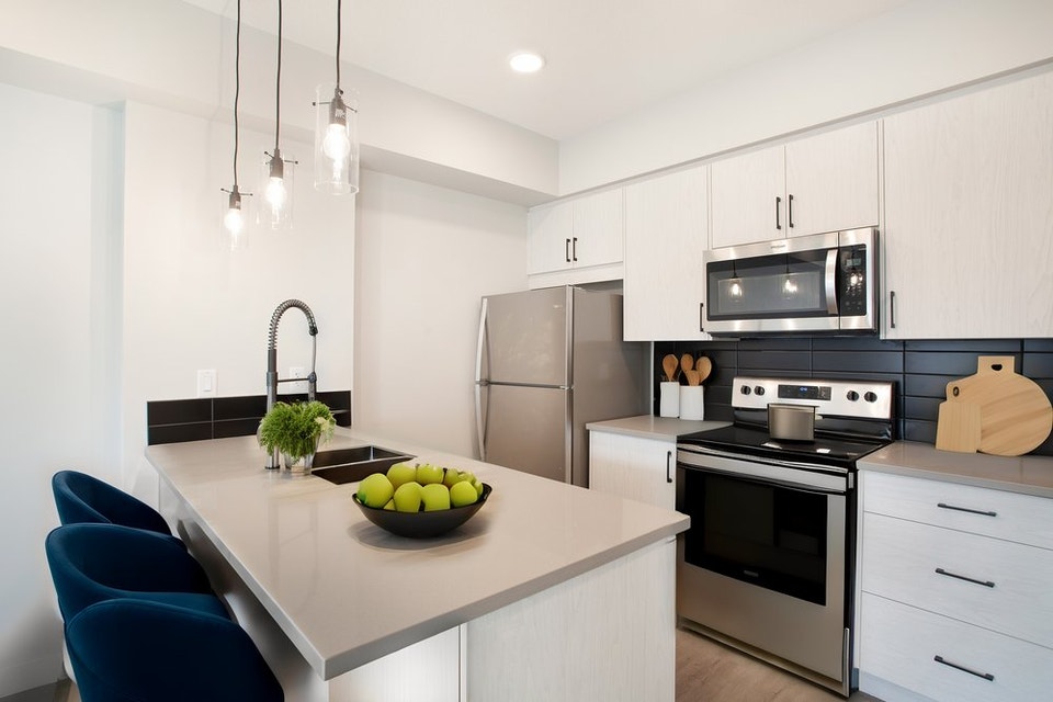 The Circle - 2 Bedrooms + 2 Bathrooms Apartment for Rent 3