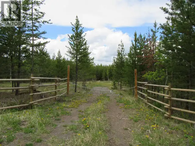 LOT B LONE BUTTE HORSE LAKE ROAD Lone Butte, British Columbia in Land for Sale in 100 Mile House - Image 5