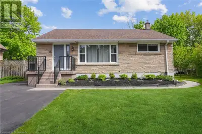 13 BEAUCOURT Place Unit# Lower Hamilton, Ontario