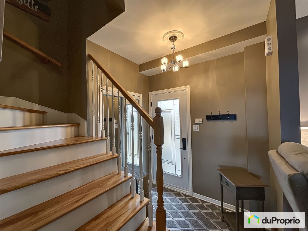 $838,000 - 2 Storey for sale in St-Constant — photo 2