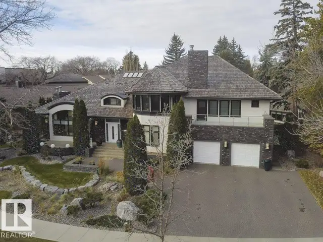 11 WELLINGTON CR NW Edmonton, Alberta in Houses for Sale in Edmonton - Image 2