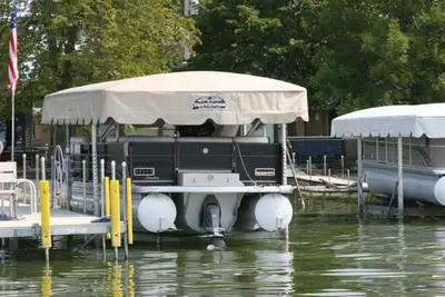 Pontoon Boat Lifts Choose from hydraulic and manual pontoon lifts Whether youre looking for one of t...