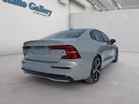 CLEAN CARFAX/MANITOBA OWNED, LUXURY MEETS CONFIDENCE 2.0L Turbocharged 4-Cylinder Engine| 8-Speed Au... (image 6)