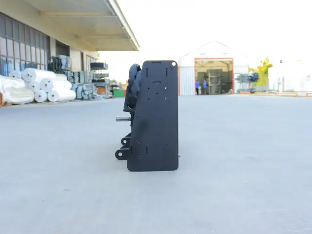 NEW SKID STEER 3 POINT HITCH ADAPTER ATTACHMENT PHA162C in Heavy Equipment Parts & Accessories in Regina - Image 5
