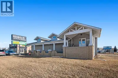High Traffic Exposure - QE2. This former Vet clinic maybe the perfect location for your business! St...