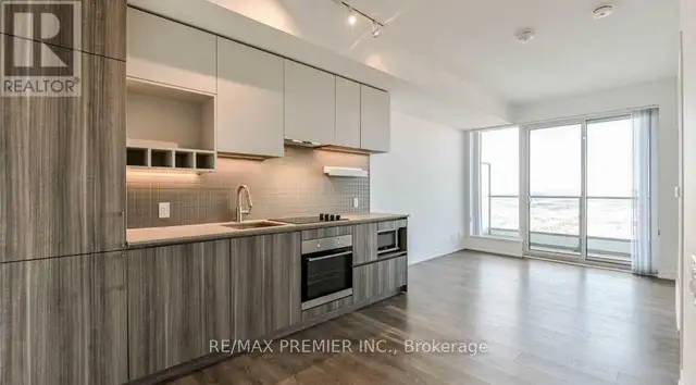 4211 - 898 PORTAGE PARKWAY Vaughan (Vaughan Corporate Centre), O63005669640707122