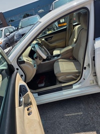 2013 Nissan Altima Year: 2013 Make: Nissan Model: Altima Mileage: 253,000 Km Transmission: Automatic... (image 4)