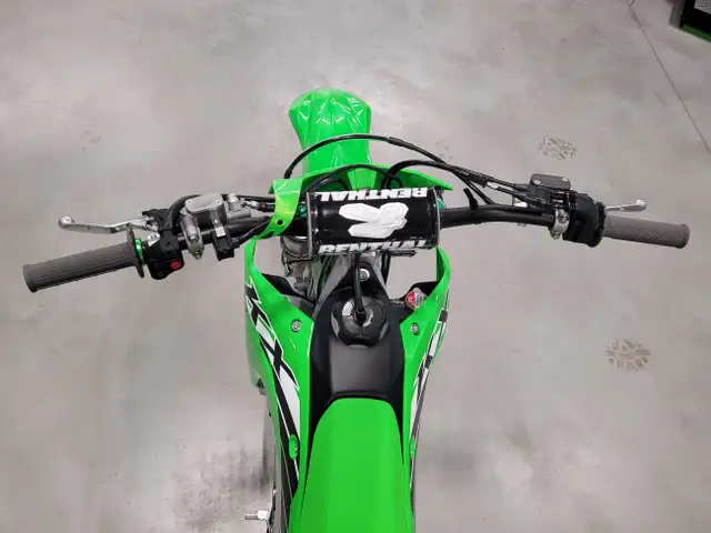 2025 Kawasaki KX250 Dirt Bike in Dirt Bikes & Motocross in Trenton - Image 9