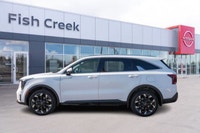 This 2024 Kia Sorento EX SUV boasts a powerful Turbocharged engine and all-wheel drive, ensuring con... (image 2)