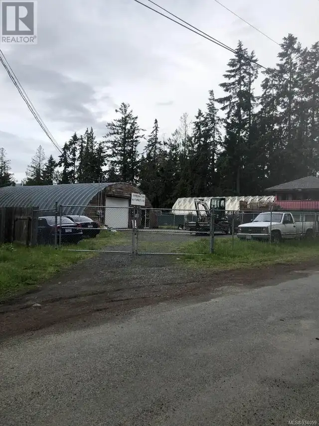 1586 McKibbon Rd N Errington, British Columbia in Houses for Sale in Parksville / Qualicum Beach - Image 38