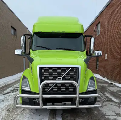 Well Maintained! Exceptional Clean! 2023 Volvo VNL 760 with Extended Warranties For Engine & After T...