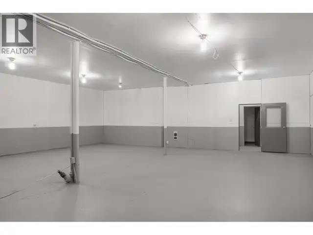 710 ENTERPRISE AVENUE Kitimat, British Columbia in Commercial & Office Space for Sale in Kitimat - Image 18