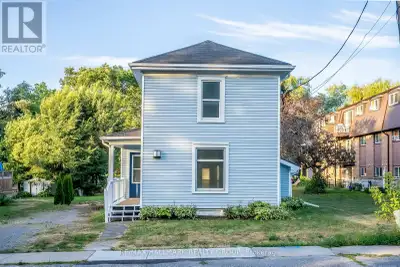 Welcome to 21 Downes Avenue, a beautifully refreshed country-style 2-storey home in the heart of Pri...