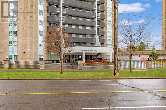 1380 PRINCE OF WALES DRIVE UNIT#2303 Ottawa, Ontario in Condos for Sale in Ottawa