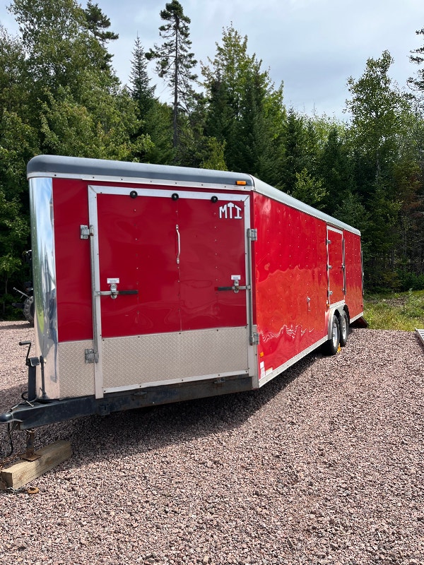 2007 29 foot MDI toy hauler trailer Travel Trailers & Campers