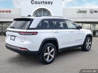 Recent Arrival! 4WD, Capri Leather-Faced Seats, Fully automatic headlights, Heated front seats, Heat... (image 5)