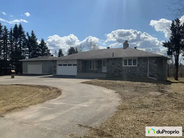 $879,900 - Bungalow for sale in Gatineau (Aylmer) in Houses for Sale in Gatineau - Image 2