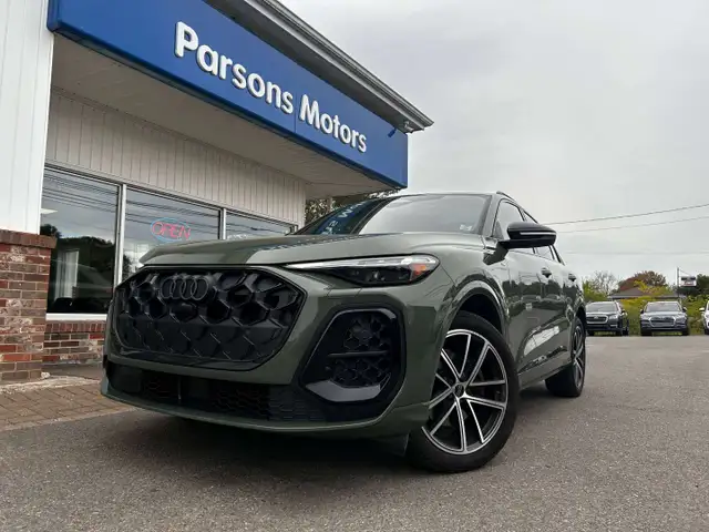 2025 Audi Q5 TECNIK S-LINE | BANG & OLUFSEN | FACTORY WARRANTY