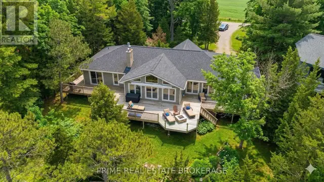 9856 HURON PLACE Lambton Shores (Grand Bend), Ontario in Houses for Sale in Grand Bend - Image 3