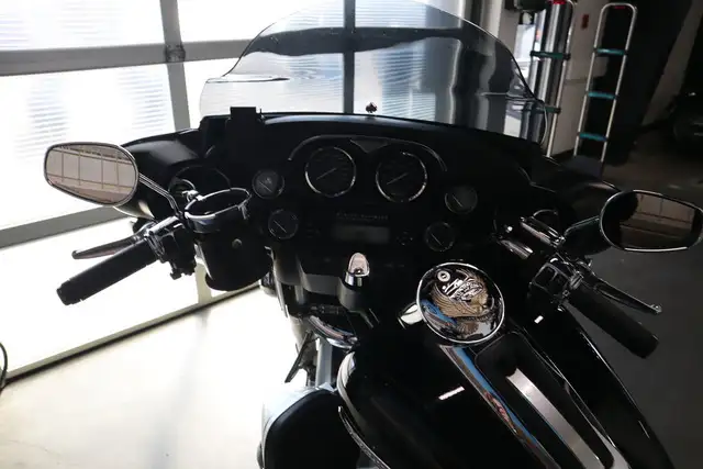2012 Harley-Davidson Touring FLHTK - Electra Glide Ultra Limited in Sport Touring in Strathcona County - Image 11