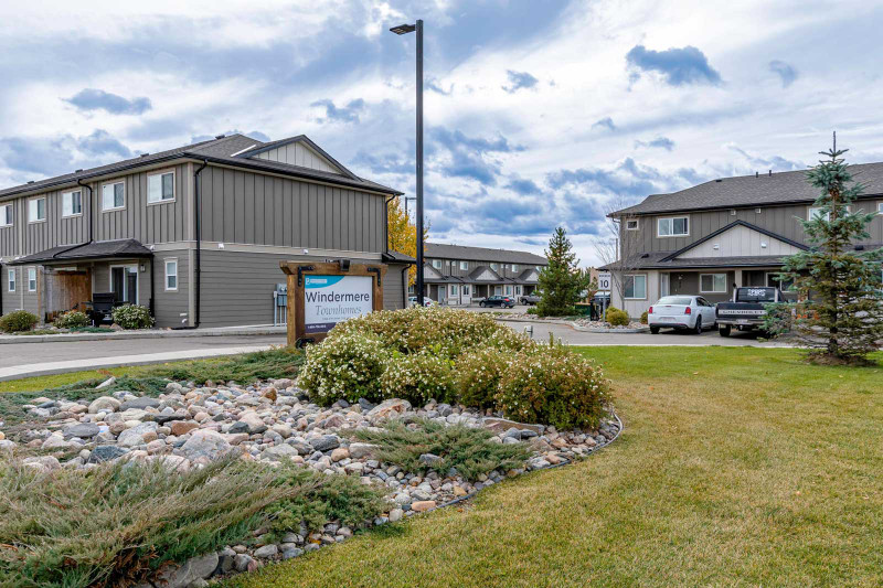 PetFriendly Three Bedroom Two Bath with Insuite Laundry for Re Long