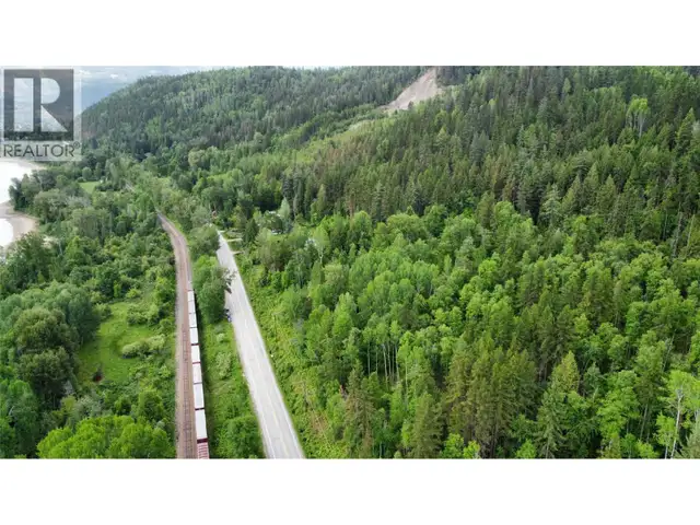 Arrow Lake 10 Lot Package Arrow Lakes Drive Castlegar, British C in Land for Sale in Nelson - Image 11