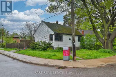 178 ANGELENE STREET Mississauga (Mineola), Ontario