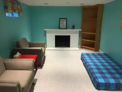 Rent a cozy, fully furnished extra large private bedroom with a large wall-to-wall closet in a brigh...