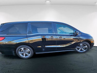 Experience the perfect blend of functionality and style with the 2018 Honda Odyssey EX-L RES. This f... (image 5)