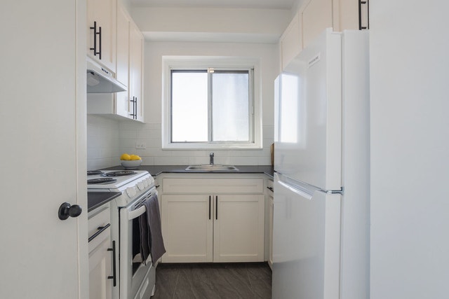 4400 Sainte Catherine ouest — photo 1