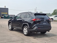 Come see this certified 2021 Toyota RAV4 Hybrid XLE AWD | Sunroof | Heated Wheel + Seats | Radar Cru... (image 2)