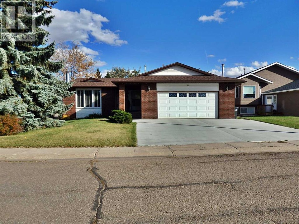 5243 66 Street Vermilion, Alberta | Houses for Sale | Strathcona County ...